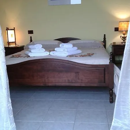 De Rosa Bed & Breakfast *