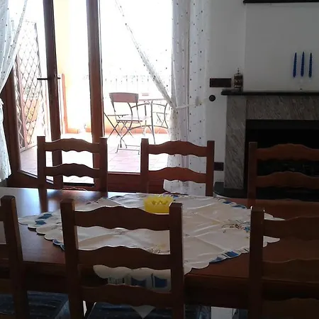 Alojamento de Acomodação e Pequeno-almoço De Rosa Cupello